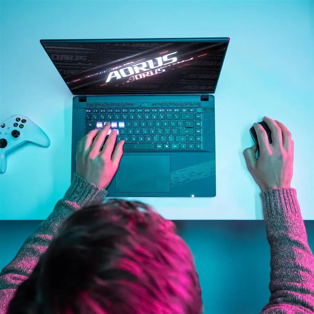 Gigabyte AORUS 16X 2024 Core I7-14650HX 16Gb Ddr5 1Tb Ssd Rtx4070 8GB Win 11 Home QHD 165HZ Grey Gaming Laptop