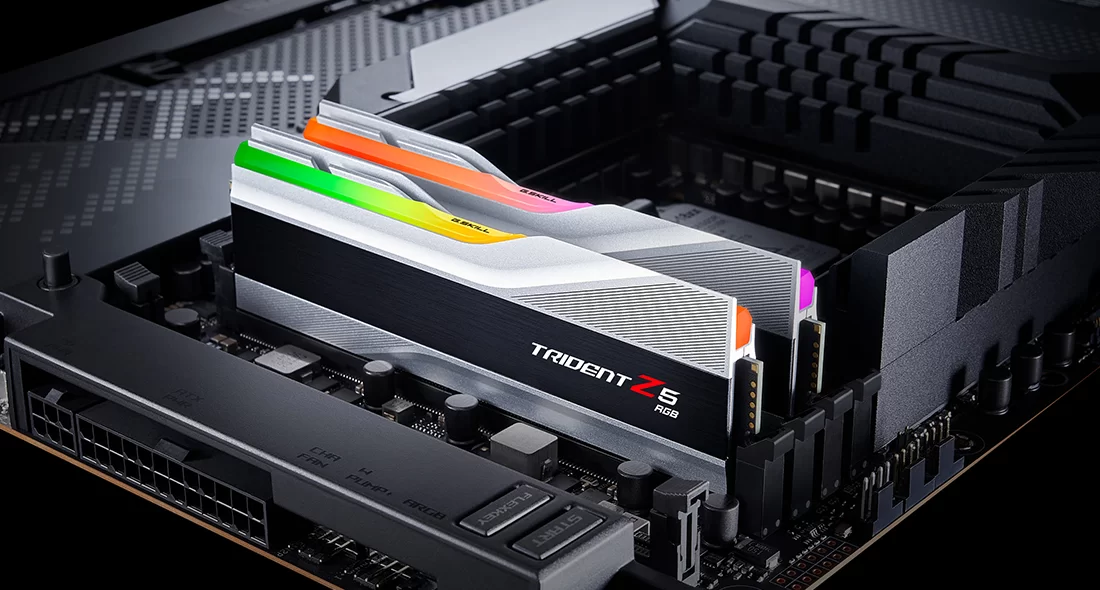 G Skill Trident Z5 RGB 32Gb ( 2X16Gb ) DDR5 6400Mhz CL32 INTEL XMP White Desktop Memory