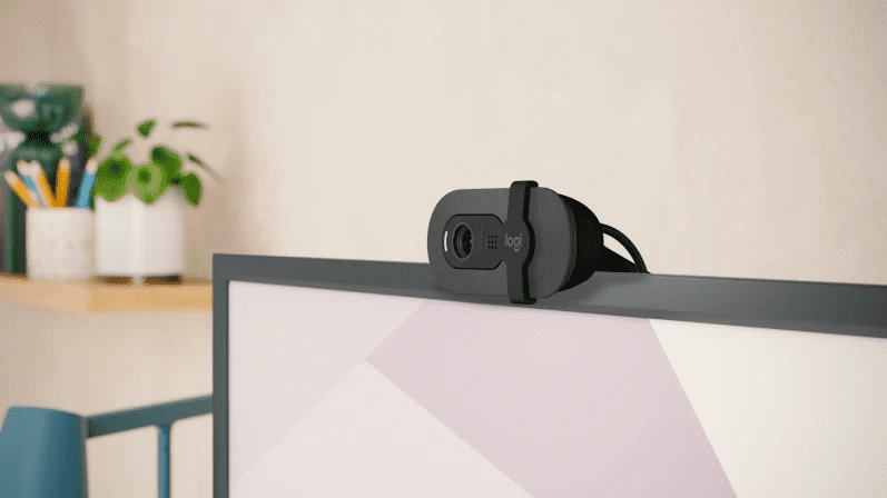 Logitech Brio 100 FHD Graphite Webcam