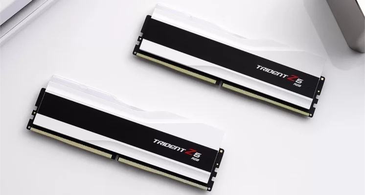 G Skill Trident Z5 RGB 32Gb (2x16Gb) DDR5 7200Mhz CL34 White Desktop Memory