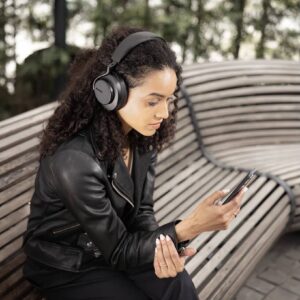 Shure AONIC 50 Gen 2 wireless noise-cancelling over-ear headphones